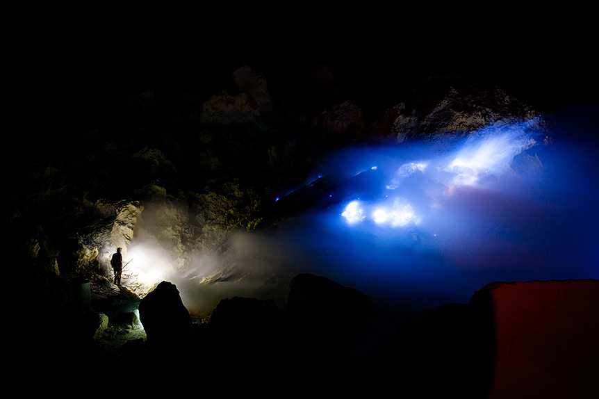 Kawah Ijen 2799 m n.p.m  – Blue Lava