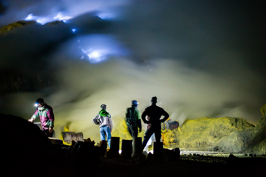 Kawah Ijen 2799 m n.p.m  – Blue Lava