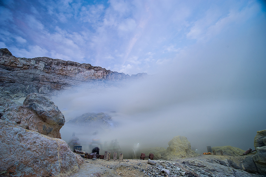 Kawah Ijen 2799 m n.p.m  – Blue Lava