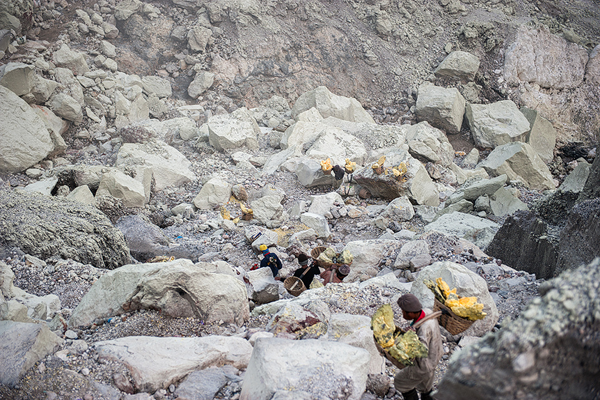 Kawah Ijen 2799 m n.p.m  – Blue Lava