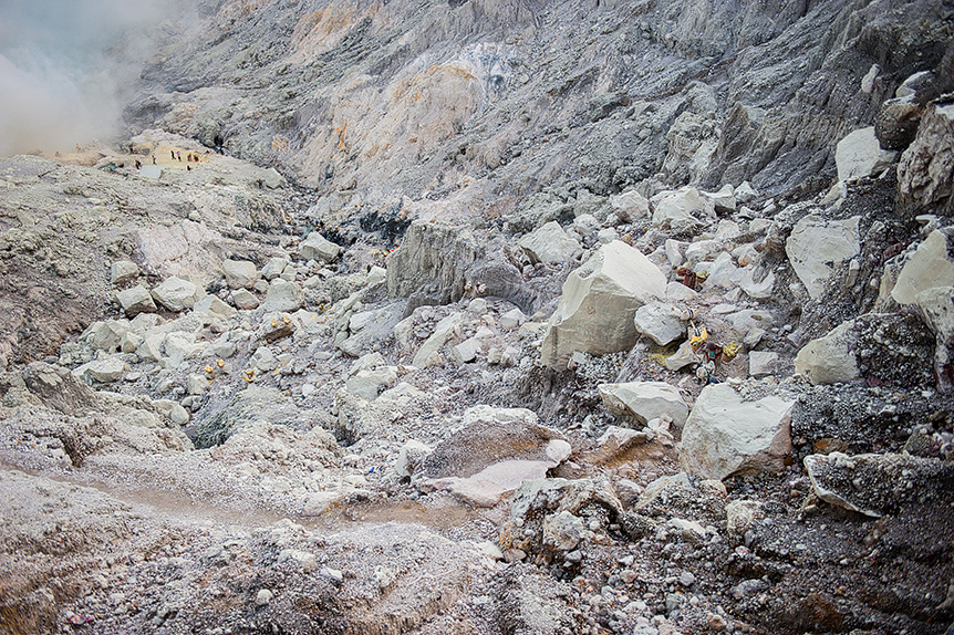 Kawah Ijen 2799 m n.p.m  – Blue Lava
